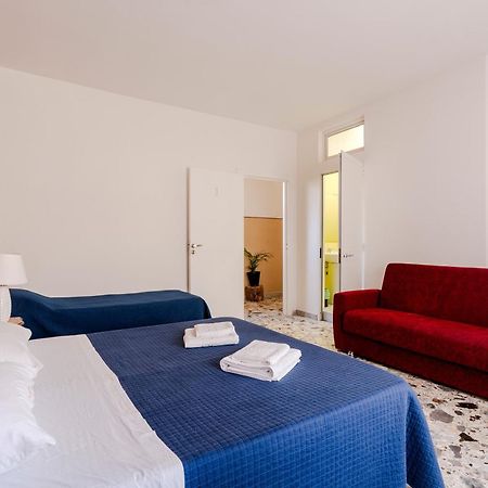 Casa Di Madre Antonia Hotel บรินดิซิ ภายนอก รูปภาพ