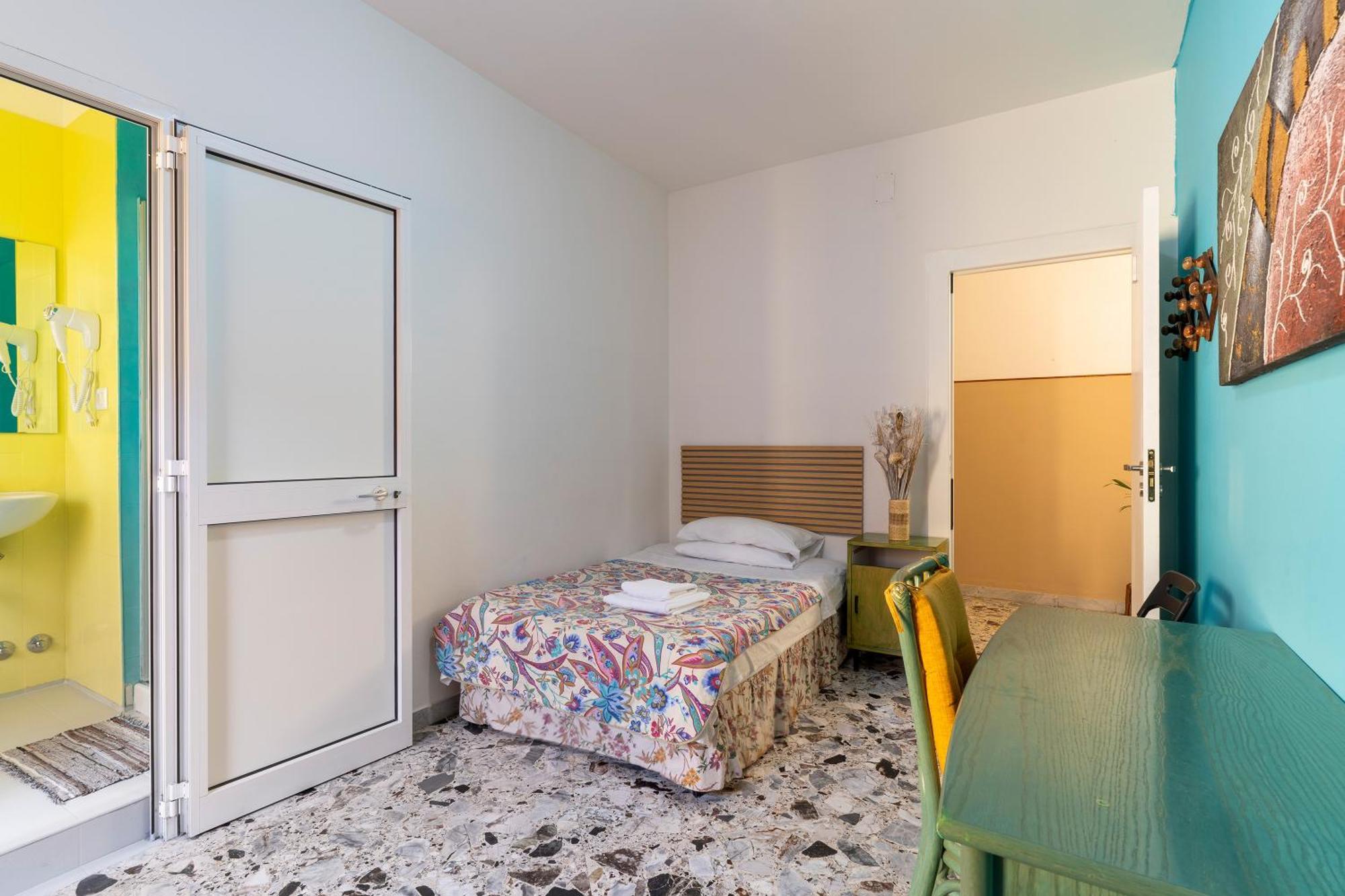 Casa Di Madre Antonia Hotel บรินดิซิ ภายนอก รูปภาพ
